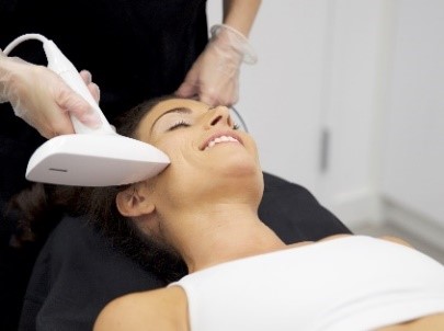 Venus Versa facial rejuvenation treatment in progress